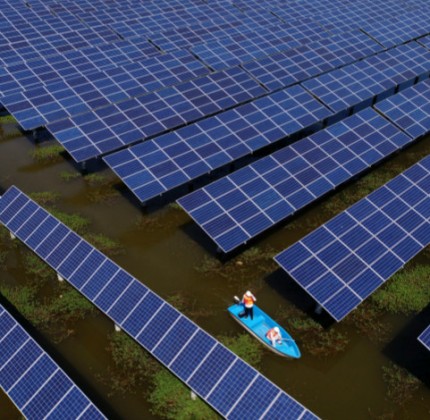 Permalink to Gli investimenti mondiali in energia pulita hanno superato i 300 mld investimenti energia pulita