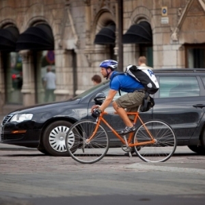 Biciclette vs macchine - Rinnovabili.it