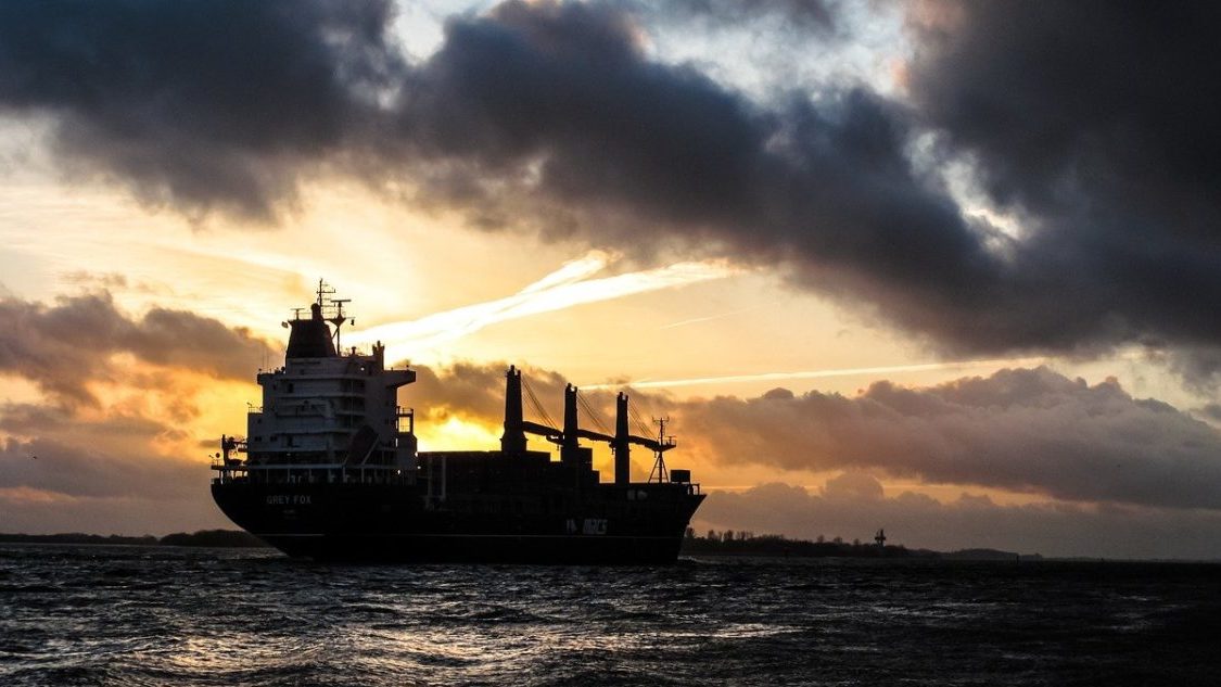 Emissioni navali: i big del trasporto marittimo non vogliono tagli fino al 2030
