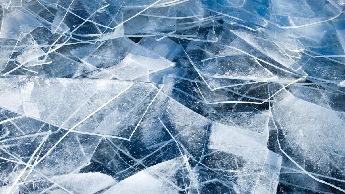 Ghiaccio artico: dal 2025 non scherma più le acque dal riscaldamento globale