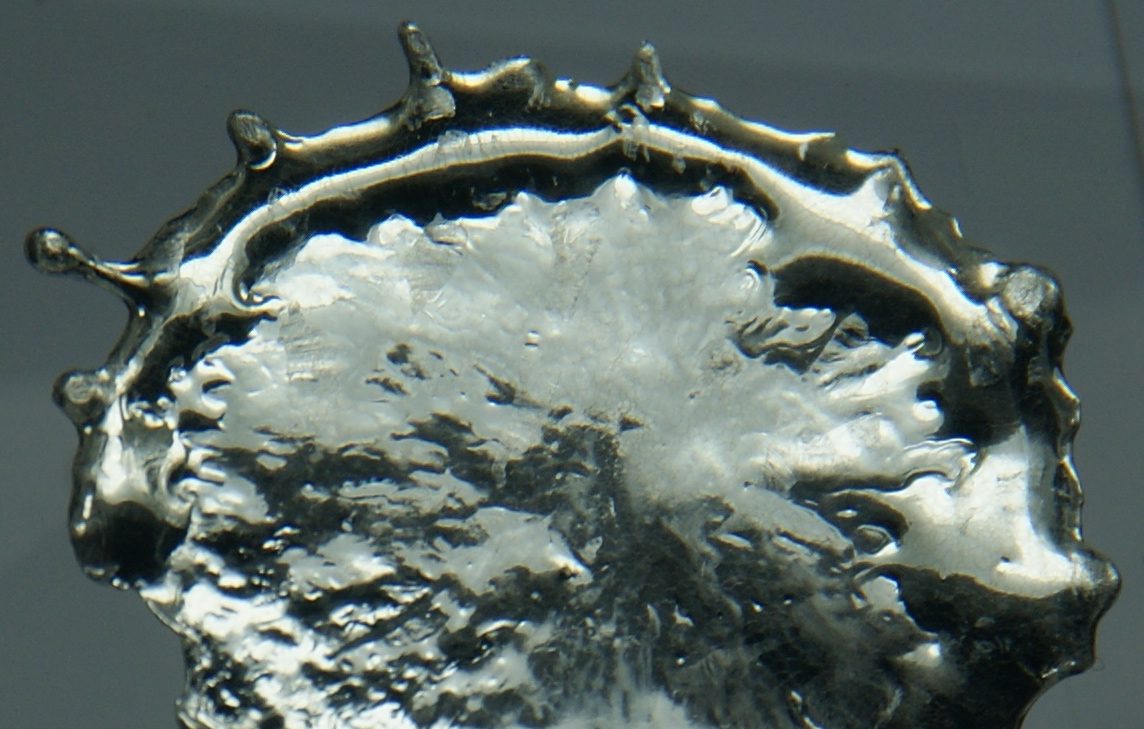 ella solare in monosolfuro di stagno