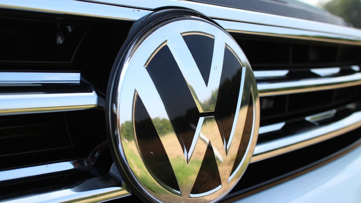 Stop auto diesel e benzina: Volkswagen dice addio entro il 2035
