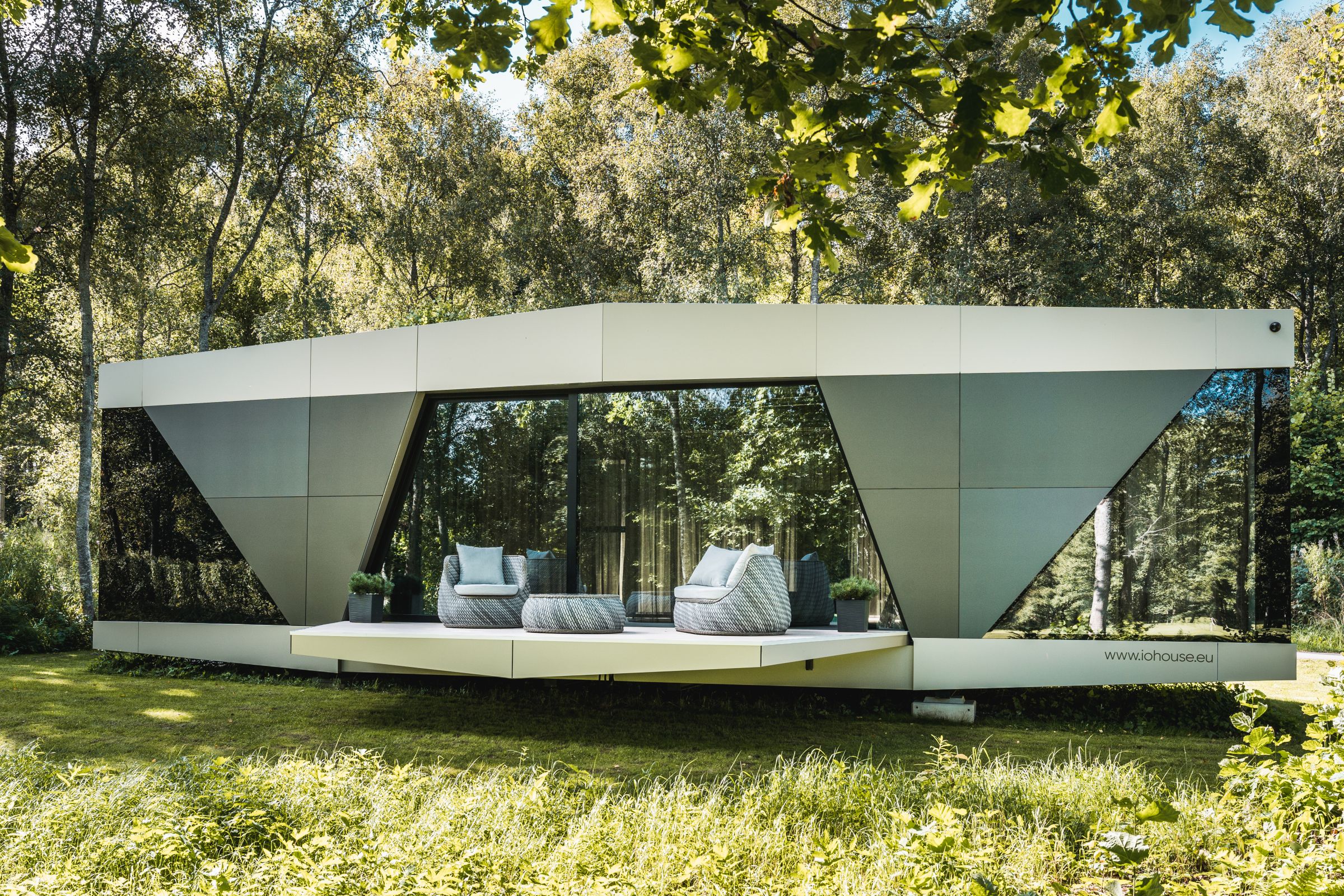The space la casa prefabbricata off grid - credit IOHouse