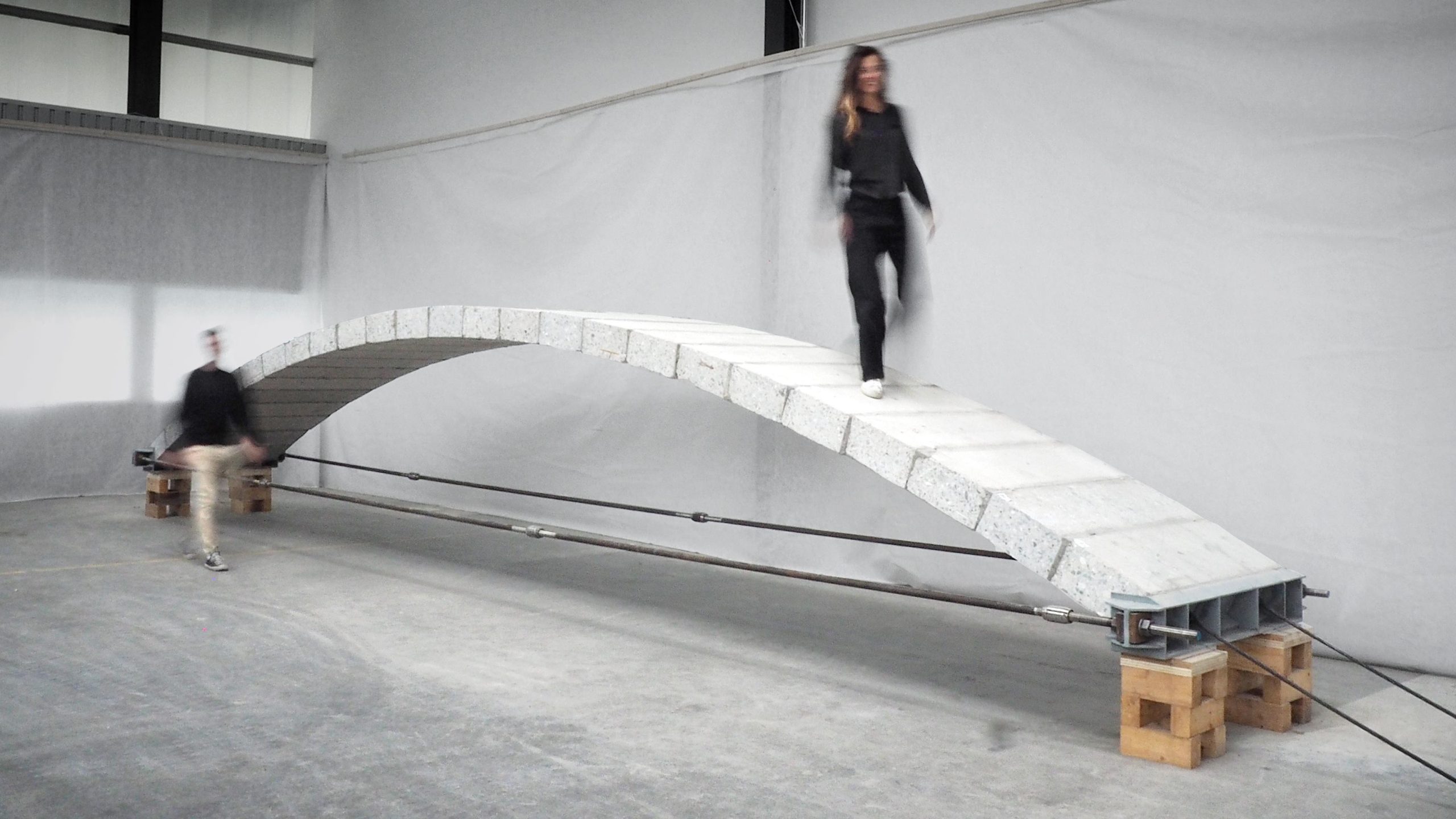 Passerella in calcestruzzo riciclato - credit EPFL