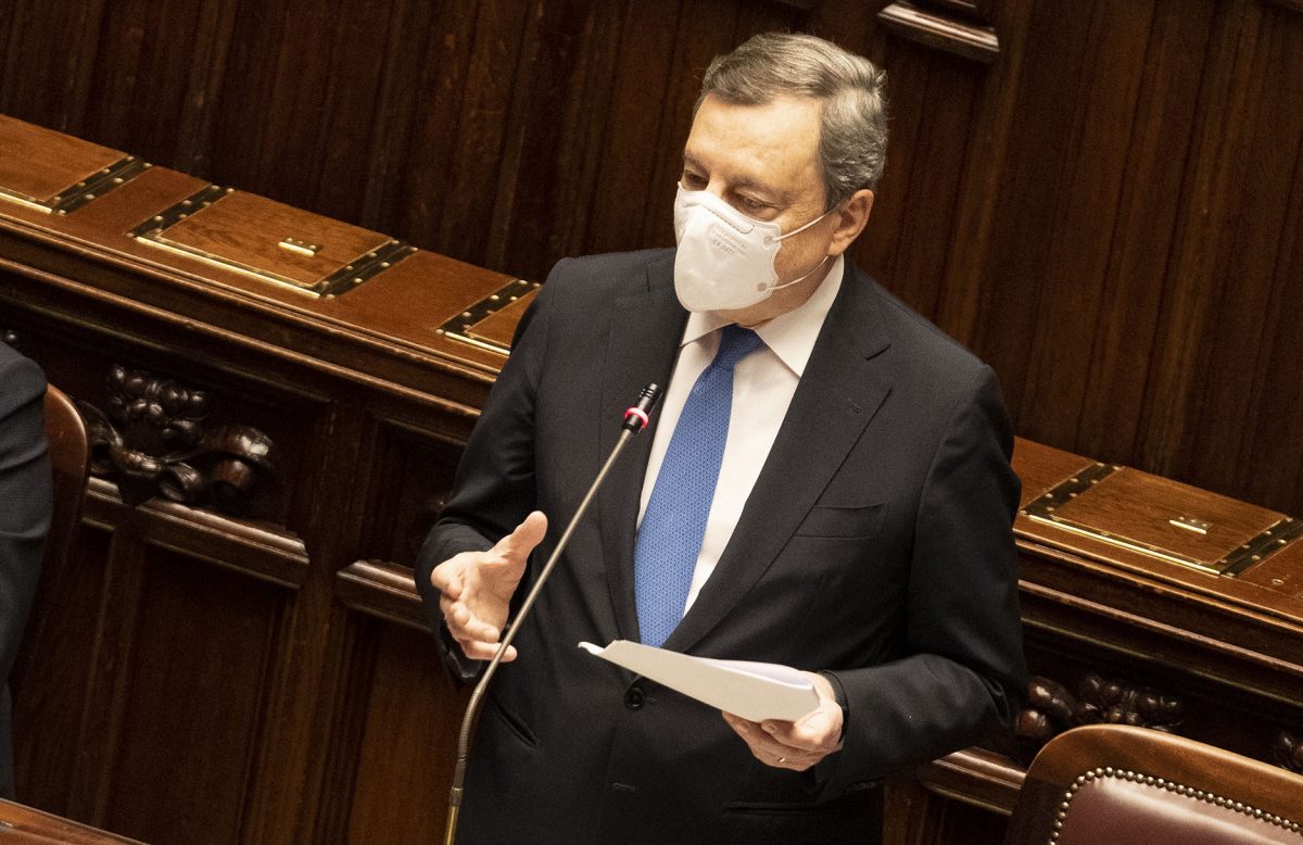Centrali a carbone, Draghi: “Potremmo riaprire le centrali a carbone”