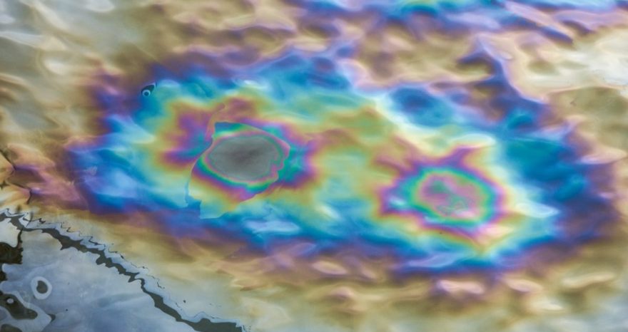 Rinnovabili • Rischio disastro ambientale: affonda petroliera al largo della Tunisia