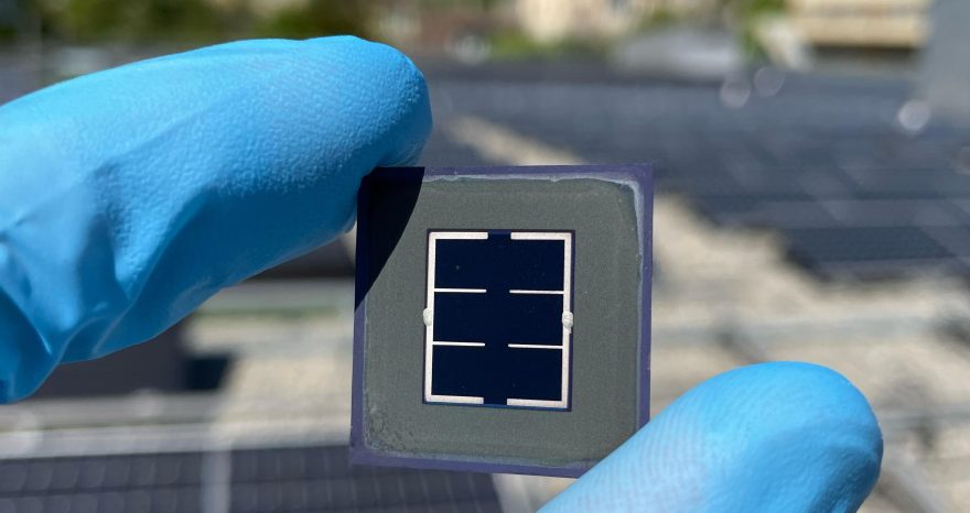 Rinnovabili • Perovskite-silicio strutturato
