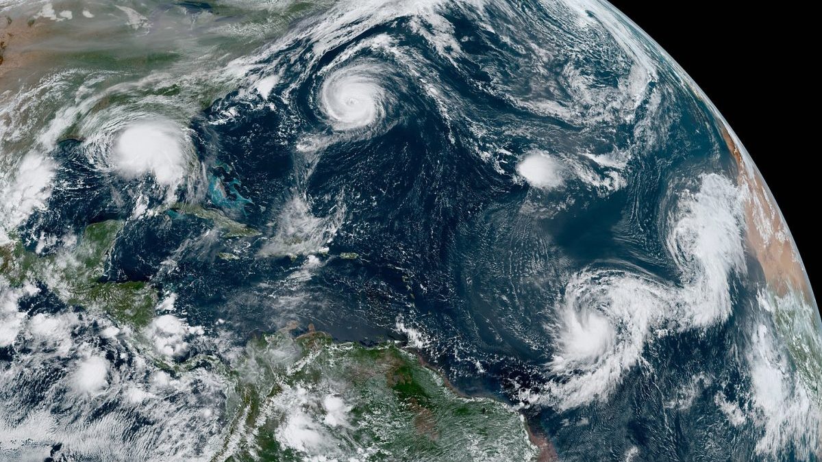 Stagione degli uragani nell’Atlantico: adesso è il 5% più piovosa