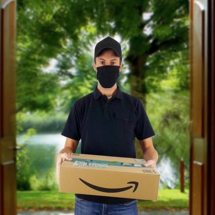 Rinnovabili • Emissioni di Amazon: nel 2021 segnano +18%