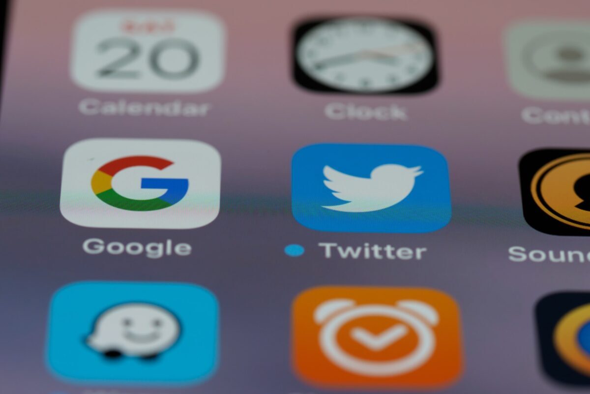 Crisi climatica: così l’estrema destra cavalca la polarizzazione online