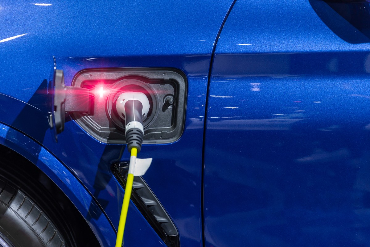 Auto elettriche 2022: Italia al palo, vendite giù