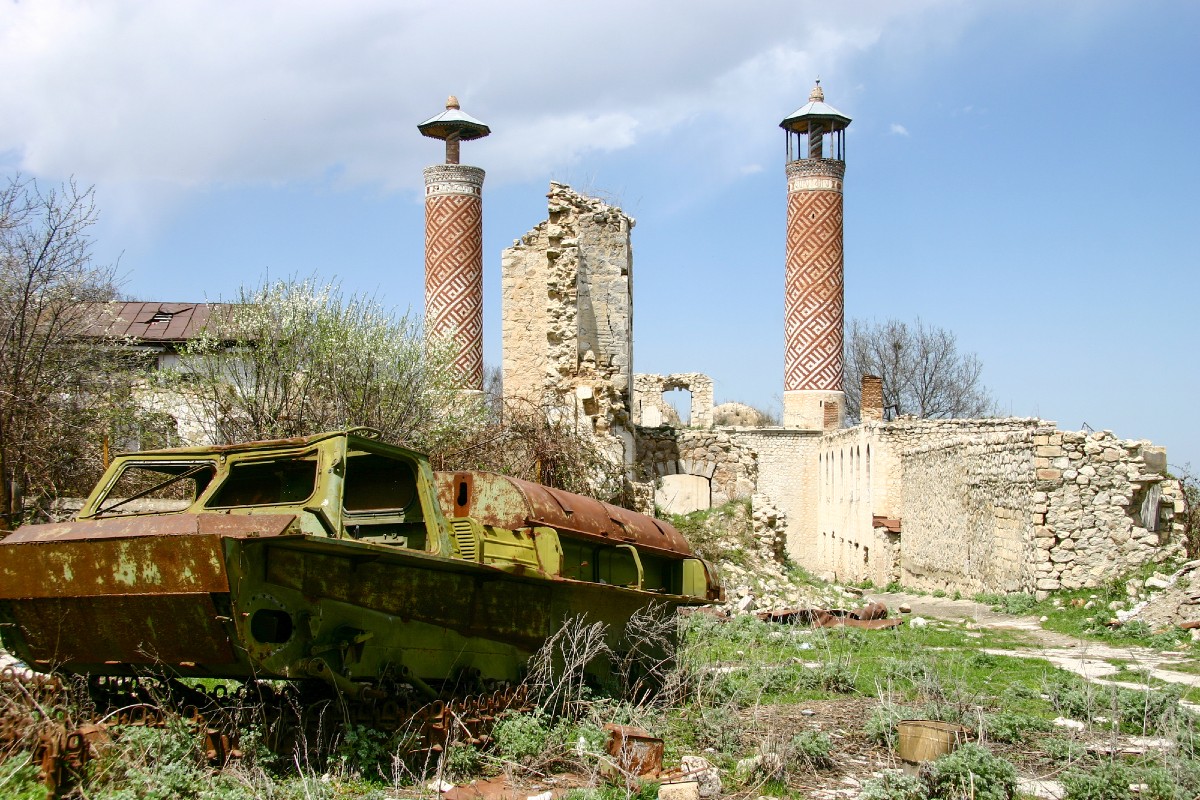 Crimini ambientali: la guerra in Nagorno-Karabakh finisce in tribunale