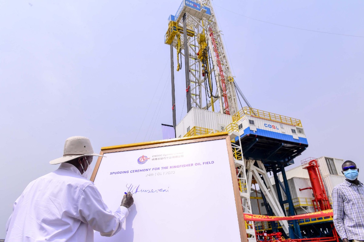 Petrolio in Uganda: il primo barile arriverà nel 2025
