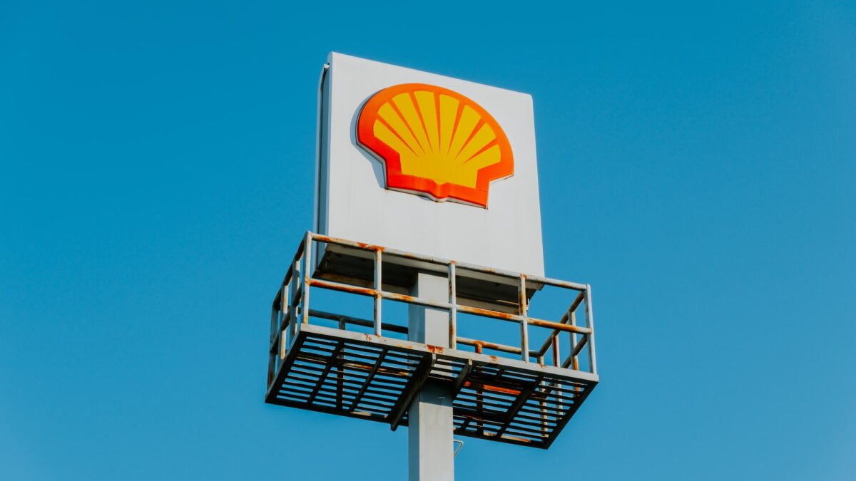 Transizione dalle fossili: Shell di nuovo in tribunale