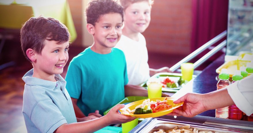 Rinnovabili • Frutta e verdura nelle scuole