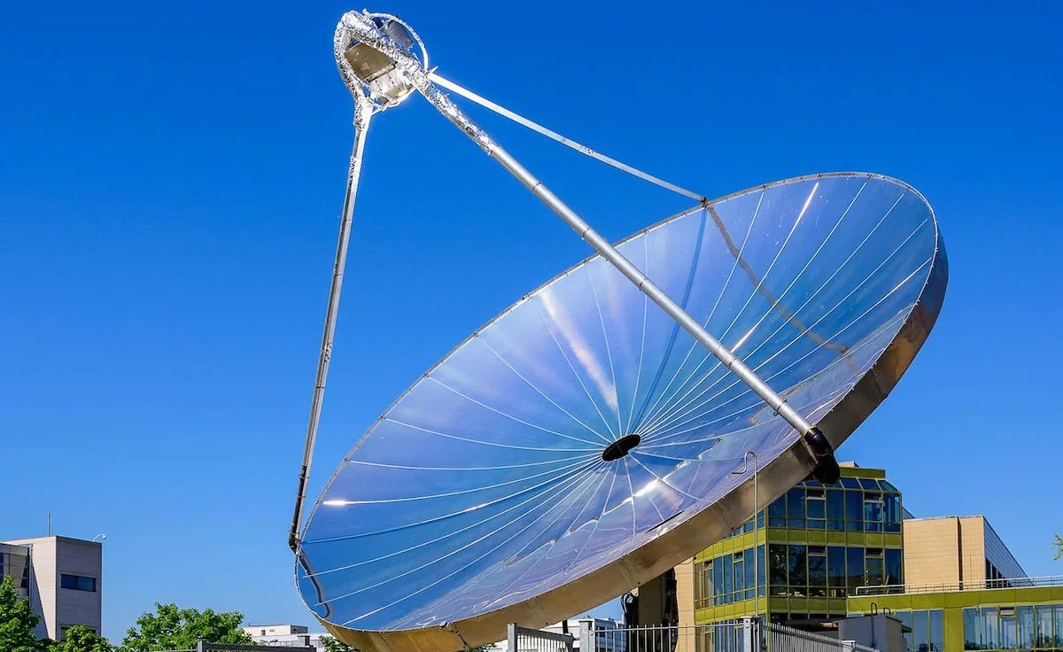 Dall'EPFL il reattore solare che produce idrogeno e calore utile