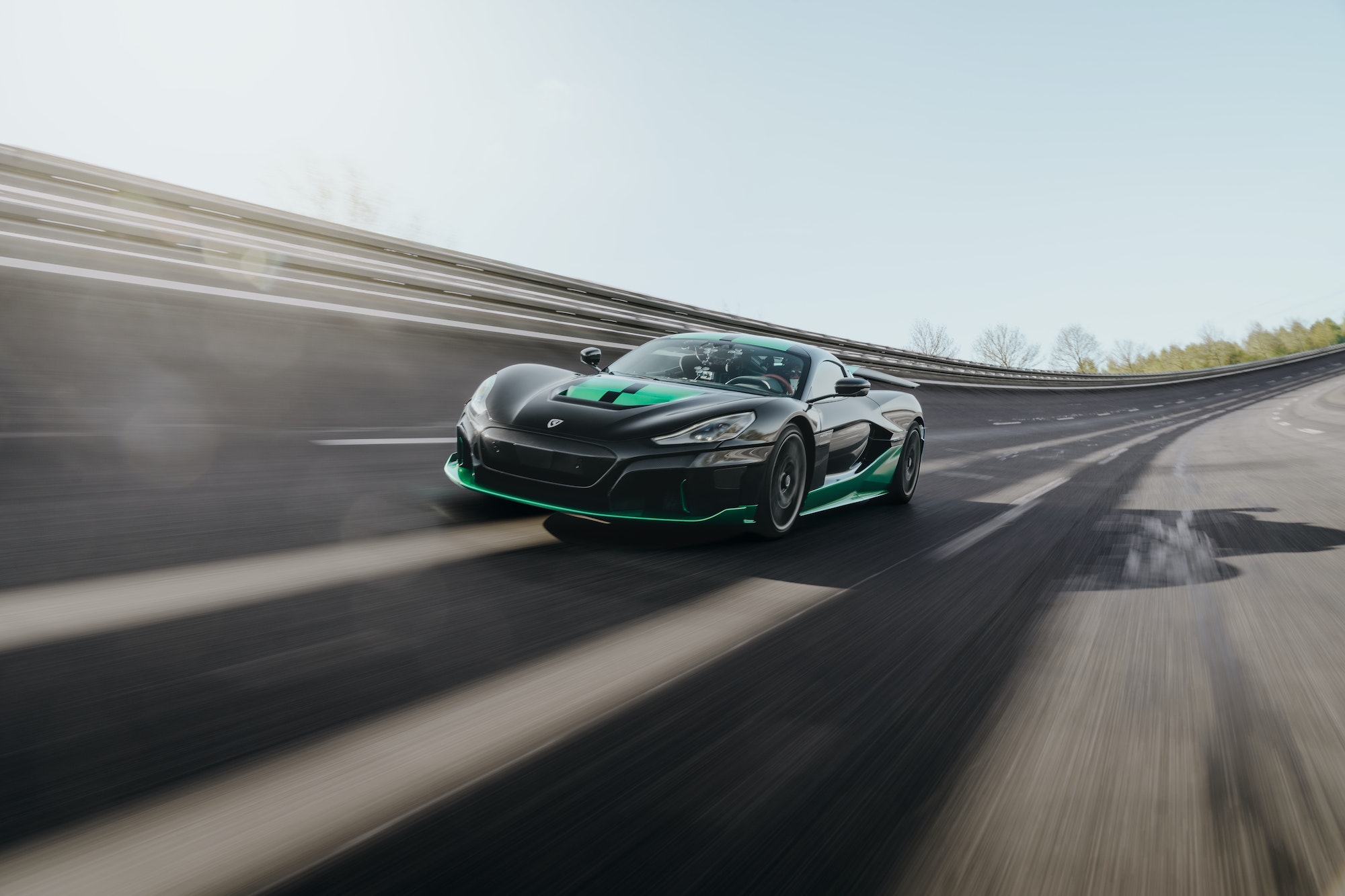 Supercar elettrica: Rimac Nevera segna 23 record in un giorno