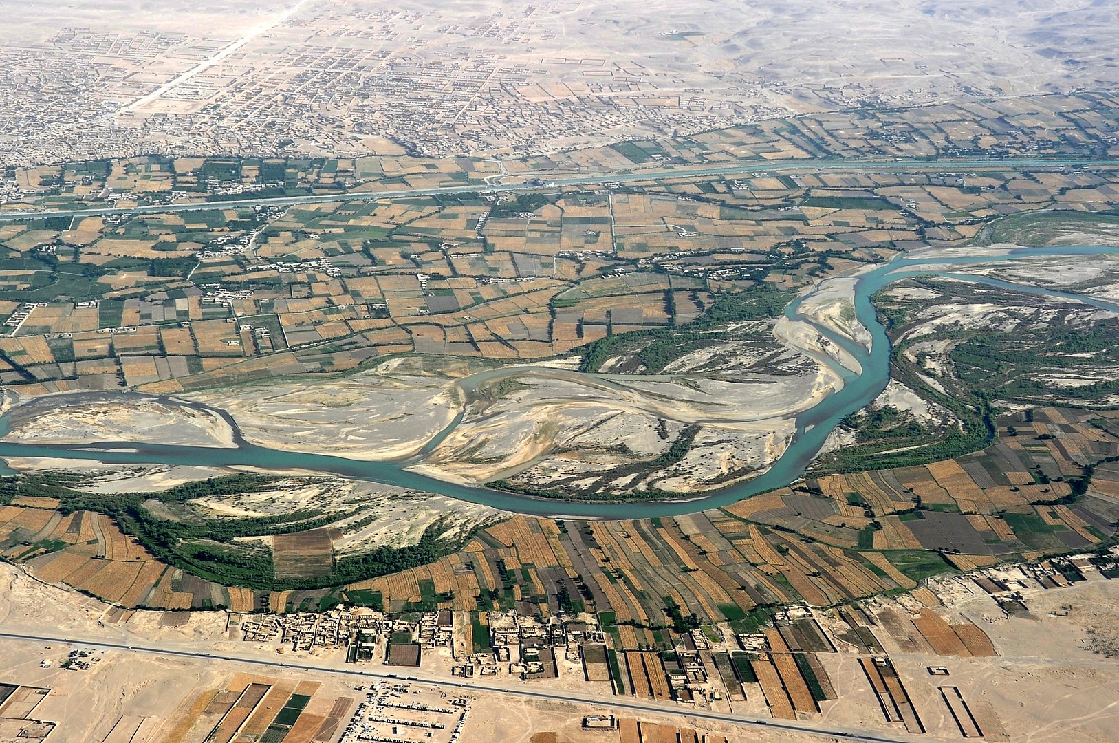Talebani attaccano Iran: una guerra dell’acqua per il fiume Helmand