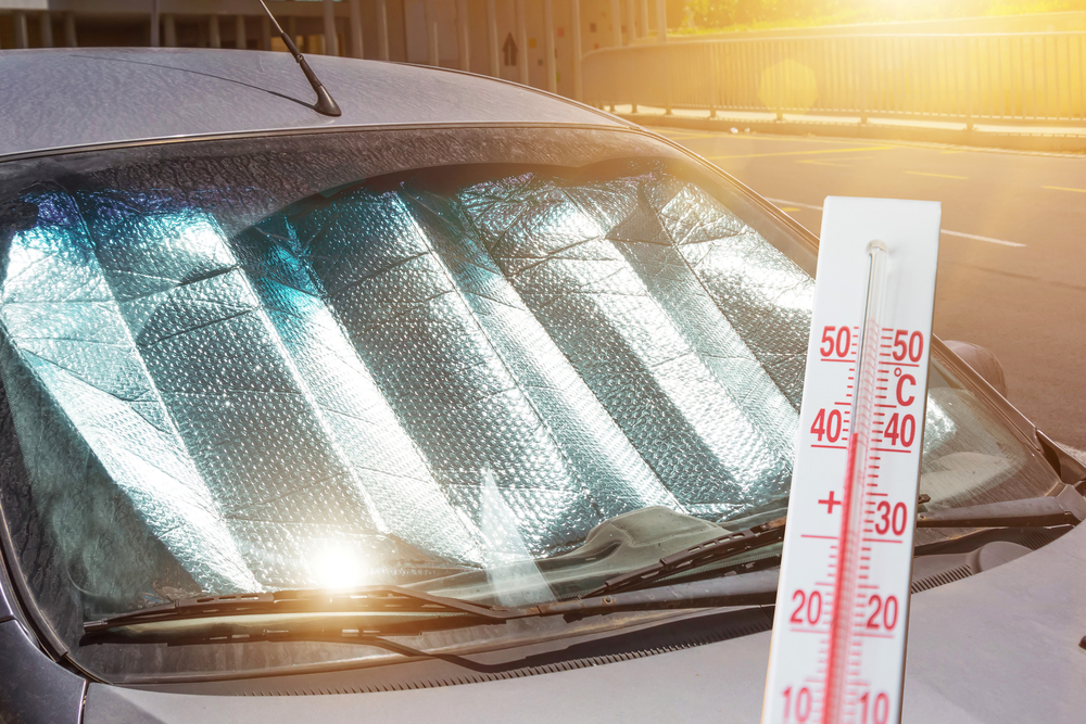 proteggere l'auto elettrica dal caldo