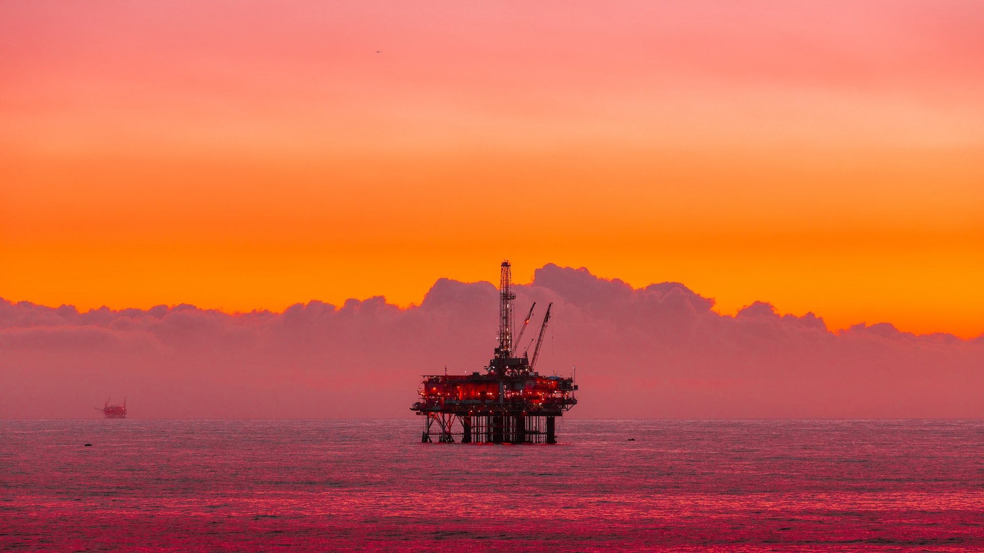 Impegni climatici dell’oil&gas: tutti i ritardi delle compagnie fossili