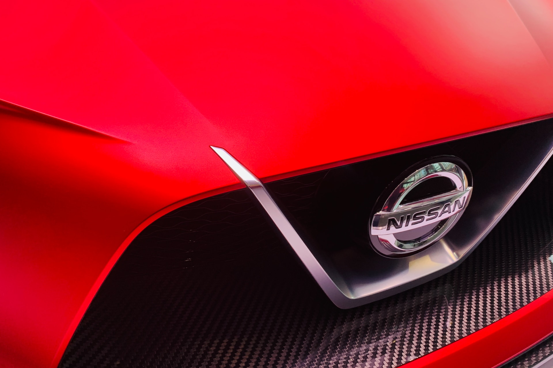 Produzione auto elettriche: all-in di Nissan sugli EV