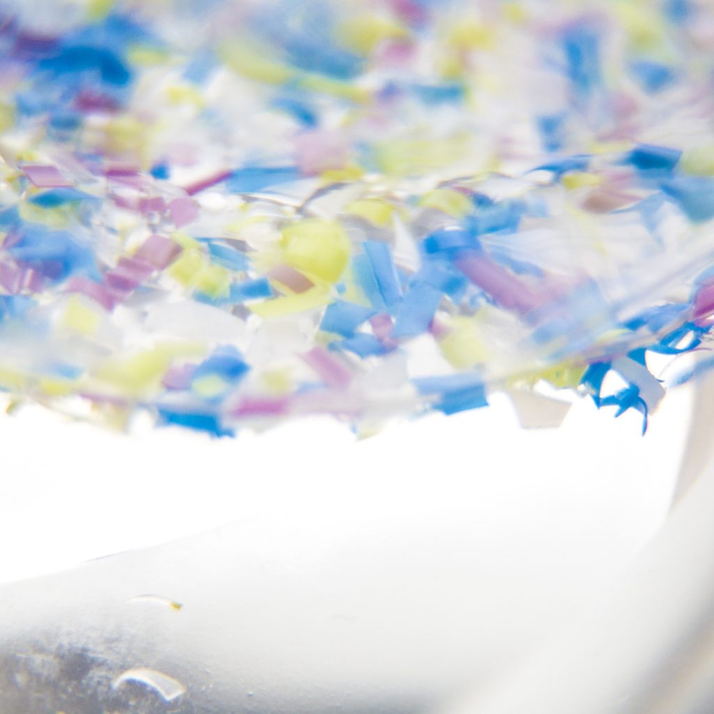 Rimuovere le nanoplastiche dall'acqua