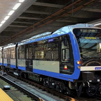 Rinnovabili • Linea 6 di Napoli Hitachi rail