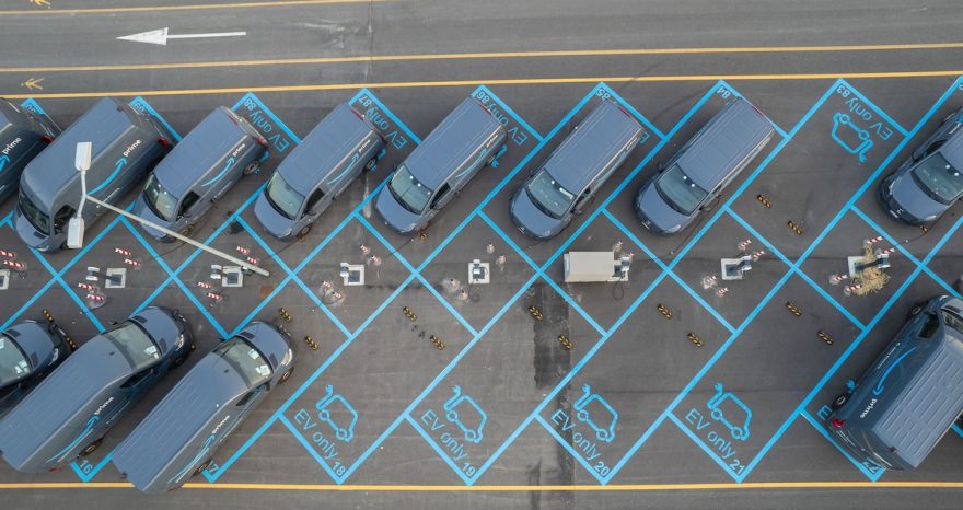 Rinnovabili • Bus e van elettrici: accumulatori mobili per rendere il fotovoltaico più efficiente