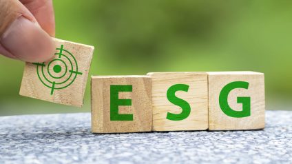 Rinnovabili • Fondi sostenibili: il 25% degli investimenti ESG va a grandi inquinatori