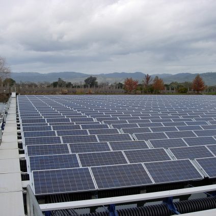 Rinnovabili • L'impronta di carbonio del fotovoltaico galleggiante
