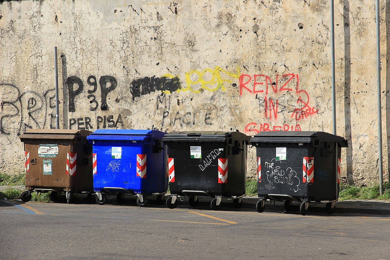 Rifiuti urbani, una guida all'applicazione della regolazione ARERA ai contratti di servizio