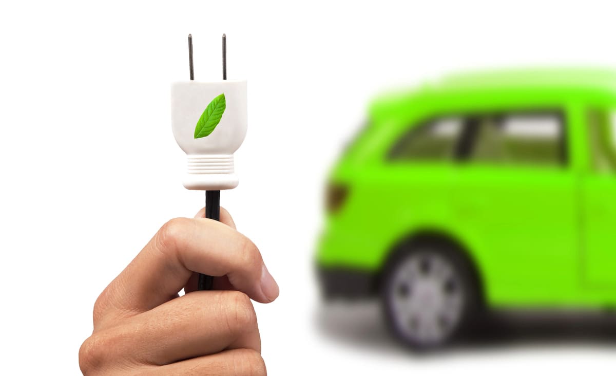 Mercato auto: agosto, l’elettrico crolla del 40%