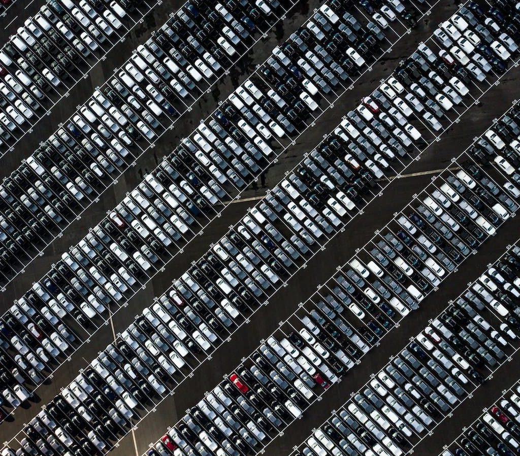 Immatricolazioni auto, vendite in profondo rosso. Bene le elettriche, ma solo in Uk e Spagna