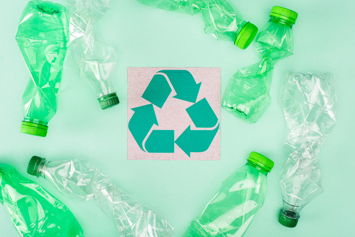 Riciclo plastica: l’Italia ricicla meno del 50% dei rifiuti prodotti