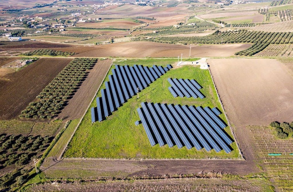 Fotovoltaico a terra e consumo del suolo in Italia, i dati aggiornati Fotovoltaico a terra e consumo del suolo in Italia, i dati aggiornati