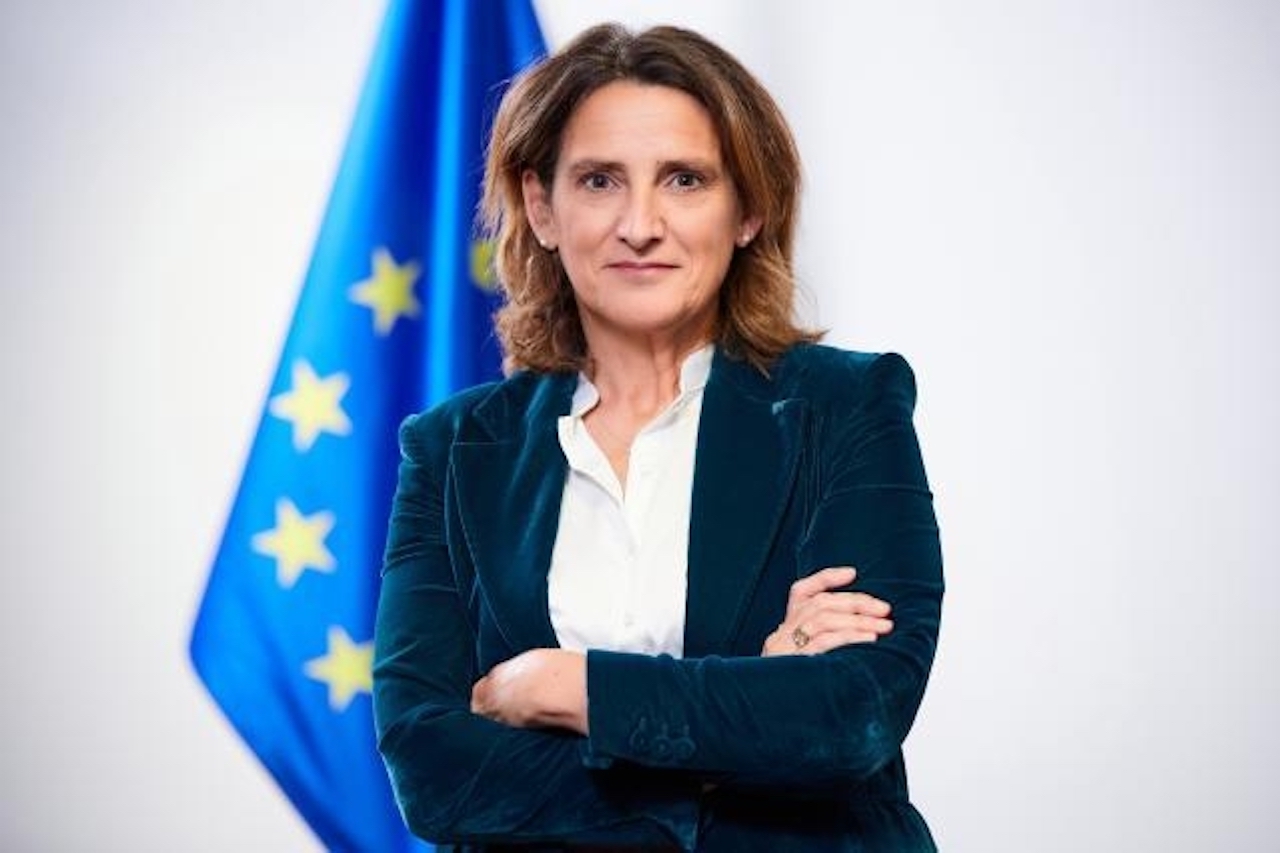 Auto elettriche: in arrivo sussidi dall'Ue per frenare la crisi dell'automotive