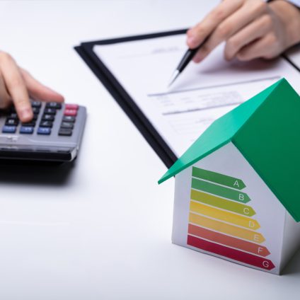 Rinnovabili • Entro il 17 marzo beneficiari, amministratori di condominio e intermediari dovranno compilare e inviare la comunicazione dell’opzione relativa alla cessione del credito o sconto in fattura