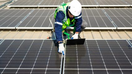 Rinnovabili • Parte il Tour 2025 di Italia Solare: 6 tappe per approfondire le sfide e le opportunità del fotovoltaico