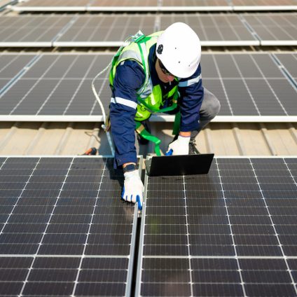 Rinnovabili • Parte il Tour 2025 di Italia Solare: 6 tappe per approfondire le sfide e le opportunità del fotovoltaico