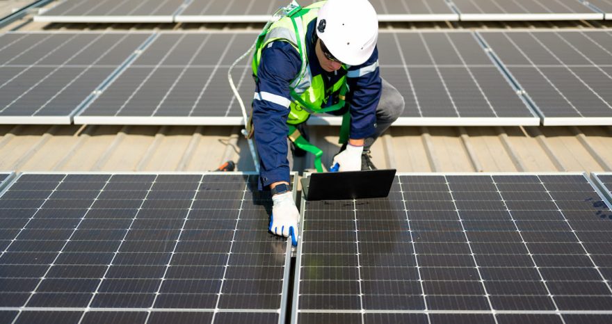 Rinnovabili • Parte il Tour 2025 di Italia Solare: 6 tappe per approfondire le sfide e le opportunità del fotovoltaico