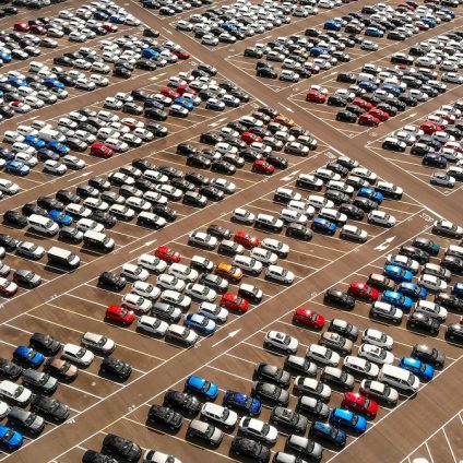 Rinnovabili • Mercato auto UE, domanda è debole: boom dell'ibrido e l'elettrico cresce