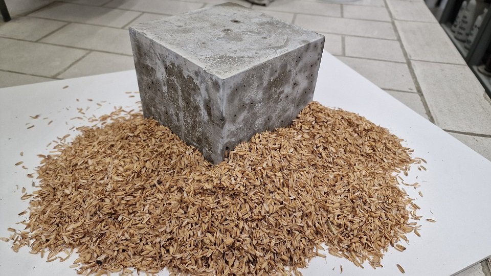 Rinnovabili • Cemento sostenibile: dall’Università di Udine un’alternativa low carbon al clinker