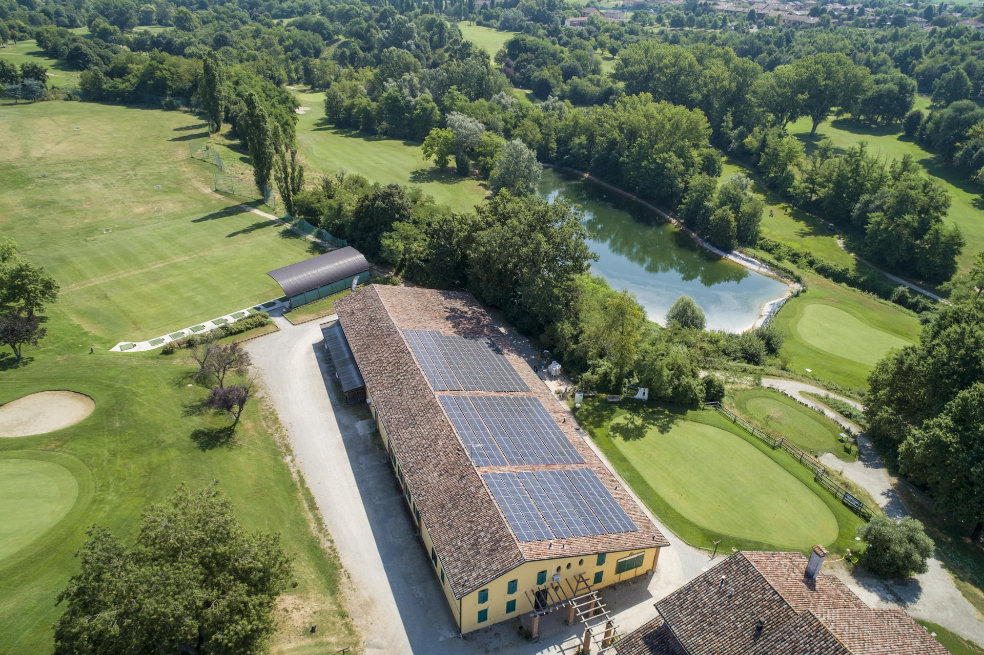 Fotovoltaico industriale: disponibile il nuovo configuratore C&I per calcolare costi e benefici