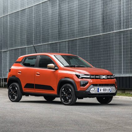 Rinnovabili • Dacia Spring, l'auto elettrica più economica in Italia: il test drive di Rinnovabili