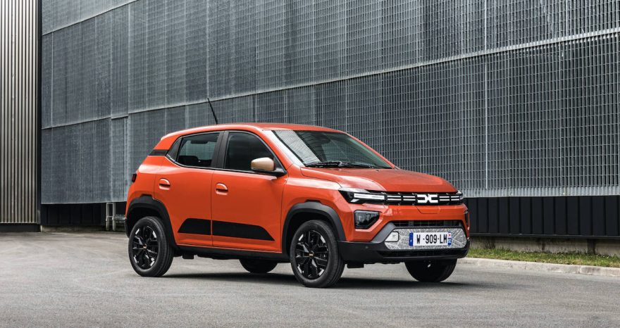 Rinnovabili • Dacia Spring, l'auto elettrica più economica in Italia: il test drive di Rinnovabili
