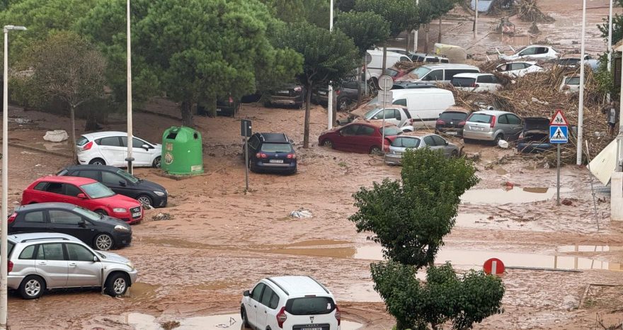 Rinnovabili • Danni da eventi climatici estremi: 318 miliardi di dollari nel 2024