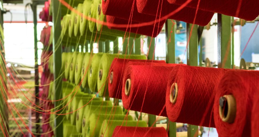 Rinnovabili • Filiera tessile: decreto su responsabilità estesa del produttore in consultazione