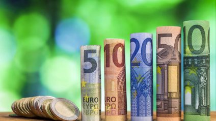 Rinnovabili • Finanza verde: nessuna banca UE è allineata con 1,5°C