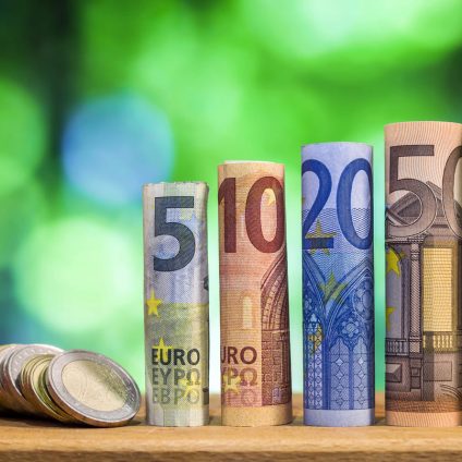 Rinnovabili • Finanza verde: nessuna banca UE è allineata con 1,5°C