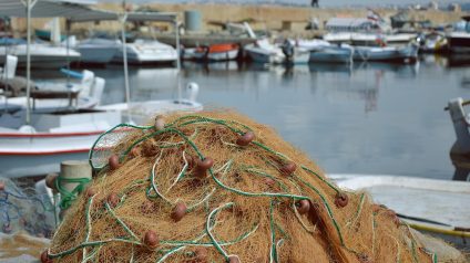 Rinnovabili • Attrezzi da pesca, rifiuti plastici che inquinano il mare